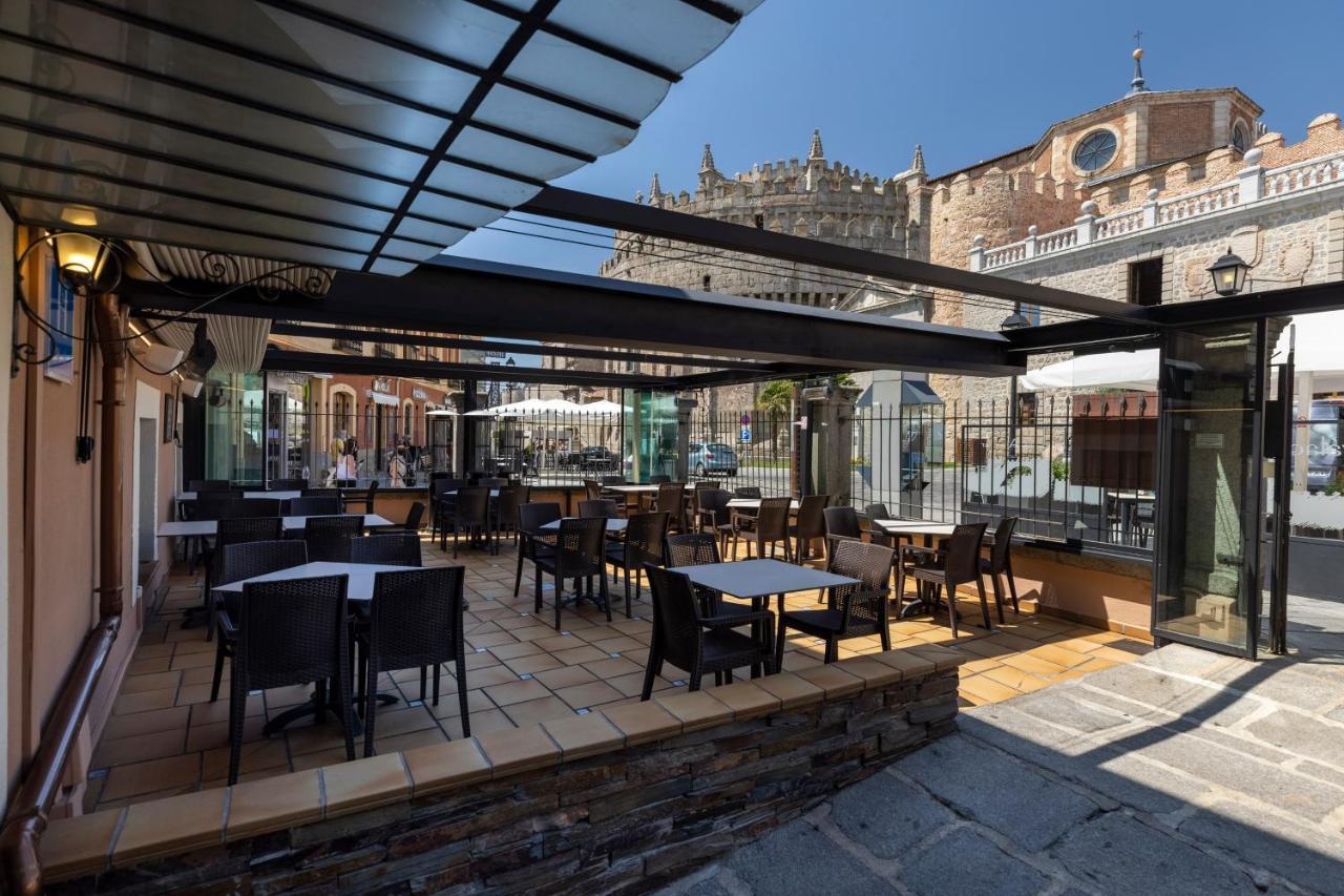 Hostal Restaurante Puerta Del Alcazar Ávila Εξωτερικό φωτογραφία