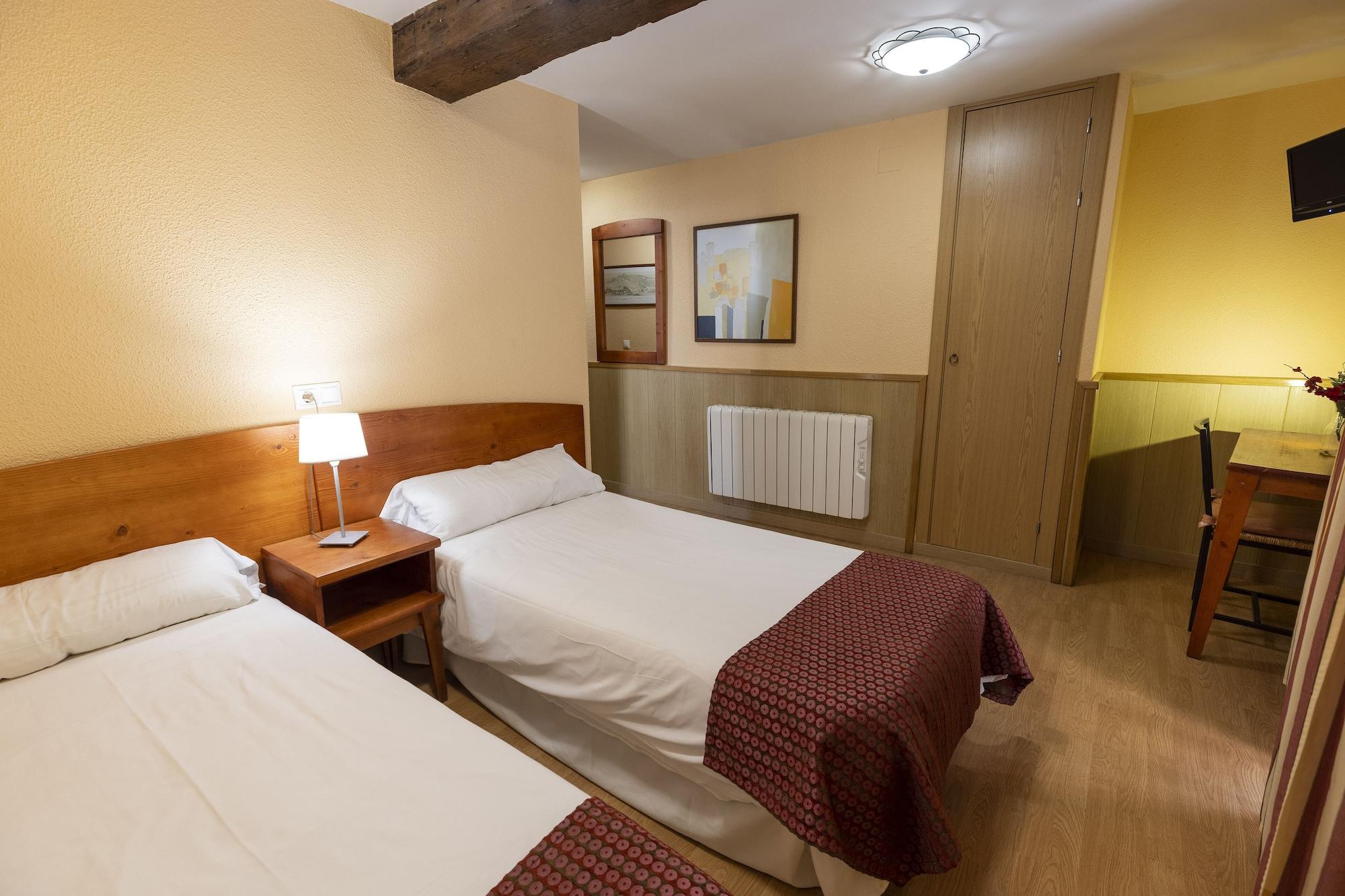 Hostal Restaurante Puerta Del Alcazar Ávila Εξωτερικό φωτογραφία