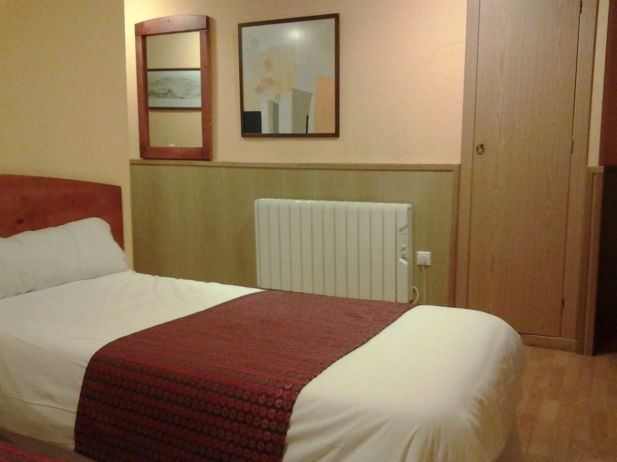 Hostal Restaurante Puerta Del Alcazar Ávila Εξωτερικό φωτογραφία